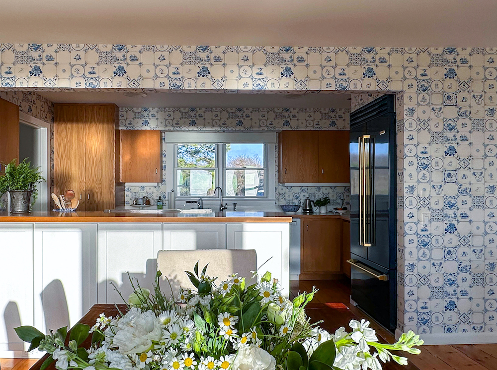 Framed soffit from dining room into kitchen