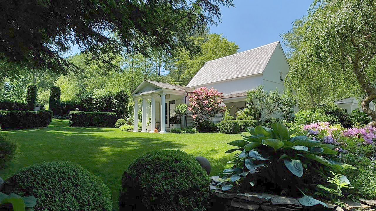 At Home in Connecticut at River Road Farm