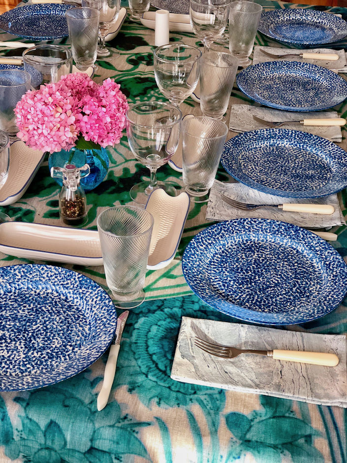 NAntucket dinner table