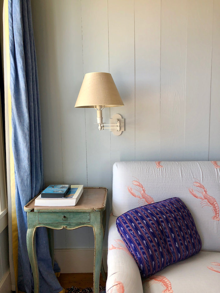 Nantucket sitting room details